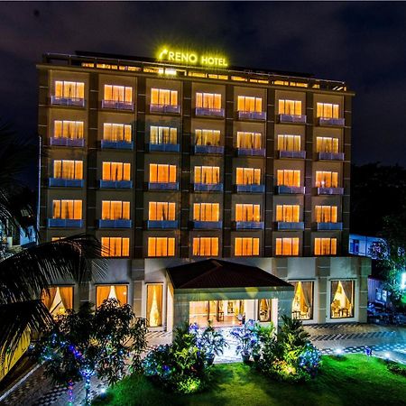 Reno Hotel Янгон Екстериор снимка